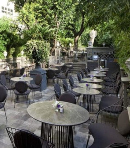 CAFES, RESTAURANTS - SMALL TO MEDIUM COMMERCIAL PATIOS